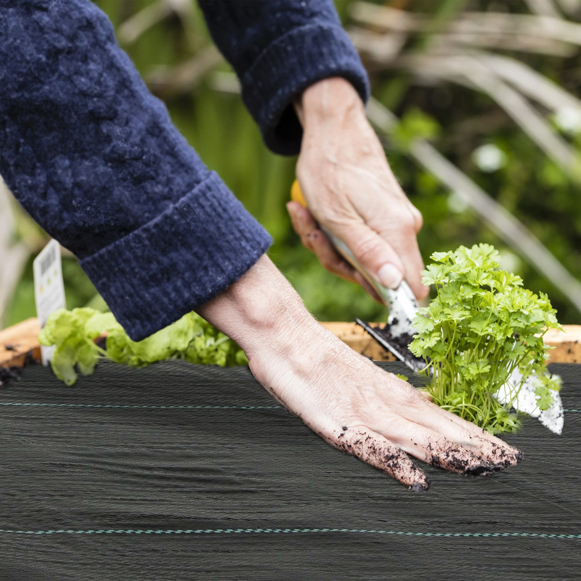 4 x 300 ft Weed Barrier Landscape Fabric Heavy Duty, 5oz Woven Weed Control Fabric - Image 10