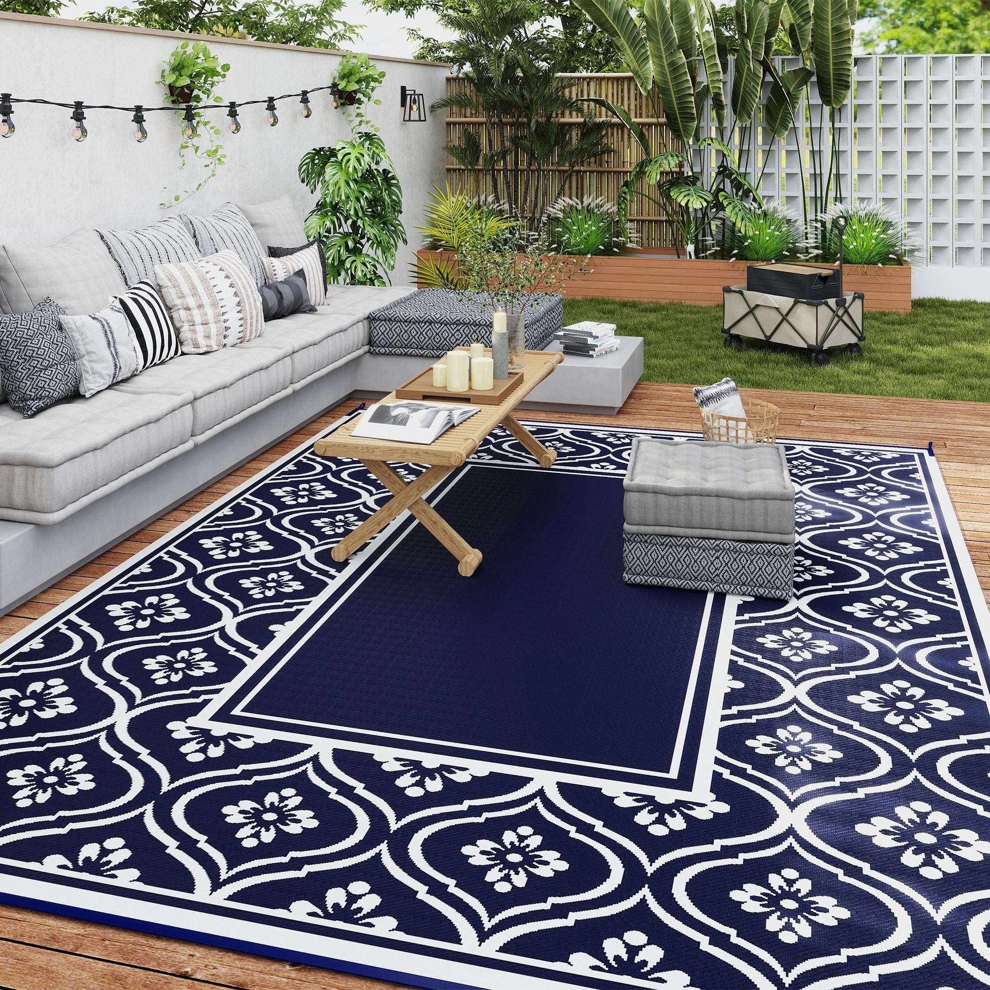 9' x 12' Patio Reversible Outdoor RV Rug with Carry Bag, Gourd Border, White & Blue - Image 4